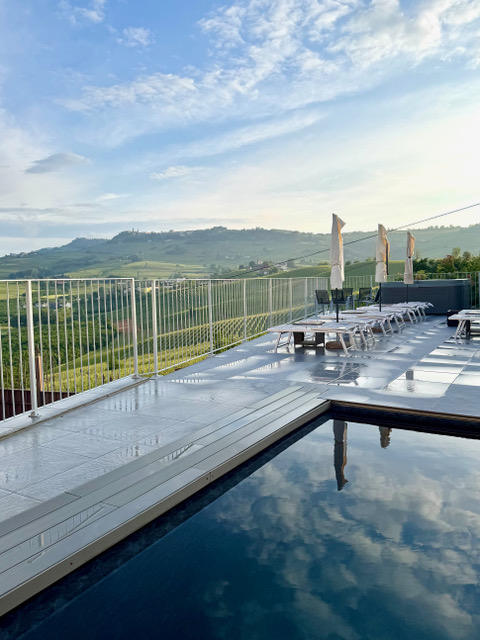 Full width outdoor image